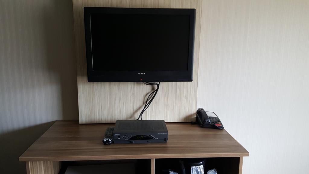 Aartpark Hotel Inn At Lewsiton Lewiston Buitenkant foto