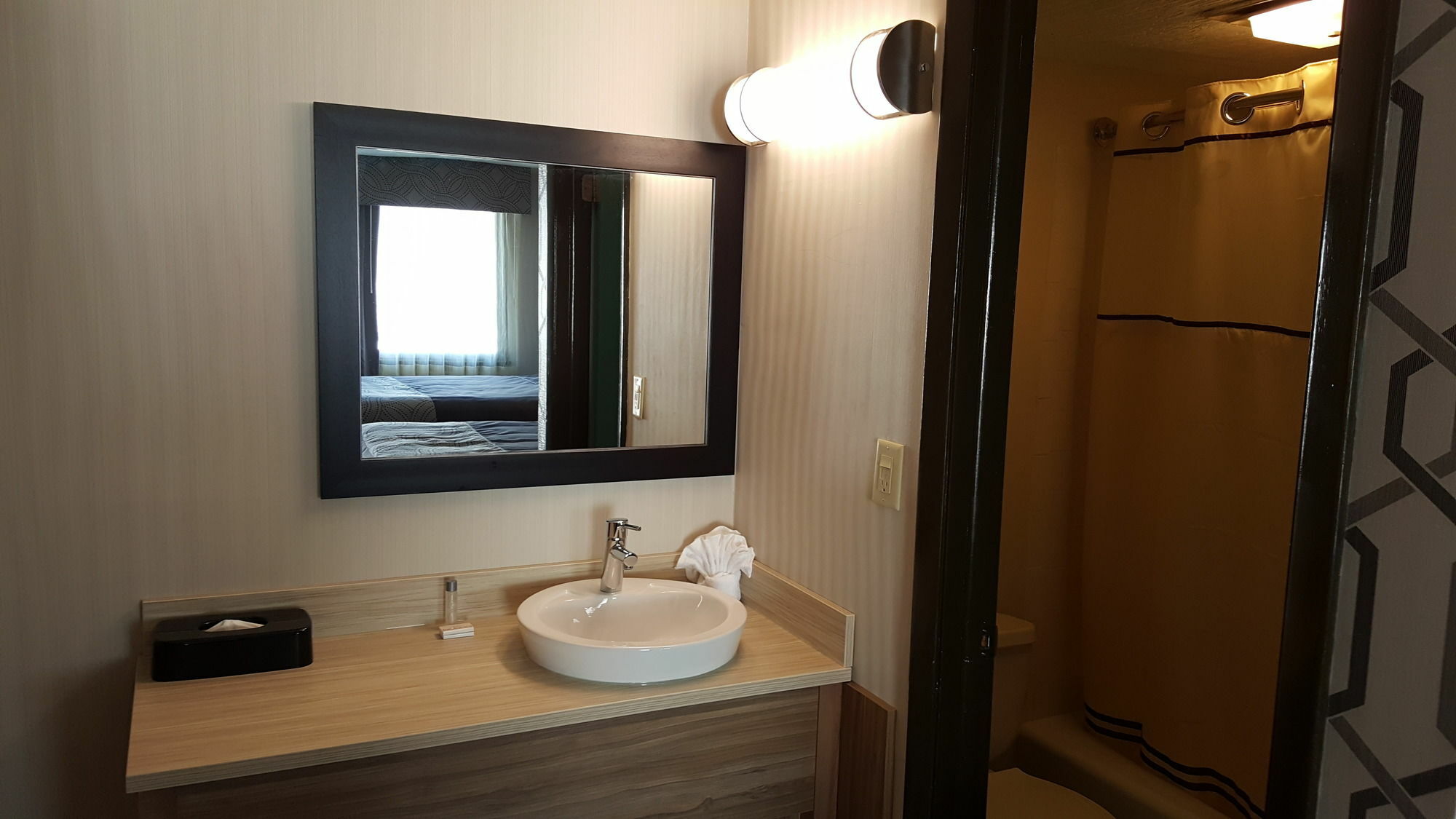 Aartpark Hotel Inn At Lewsiton Lewiston Buitenkant foto